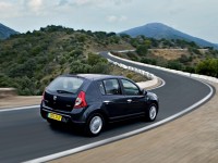 Dacia Sandero photo